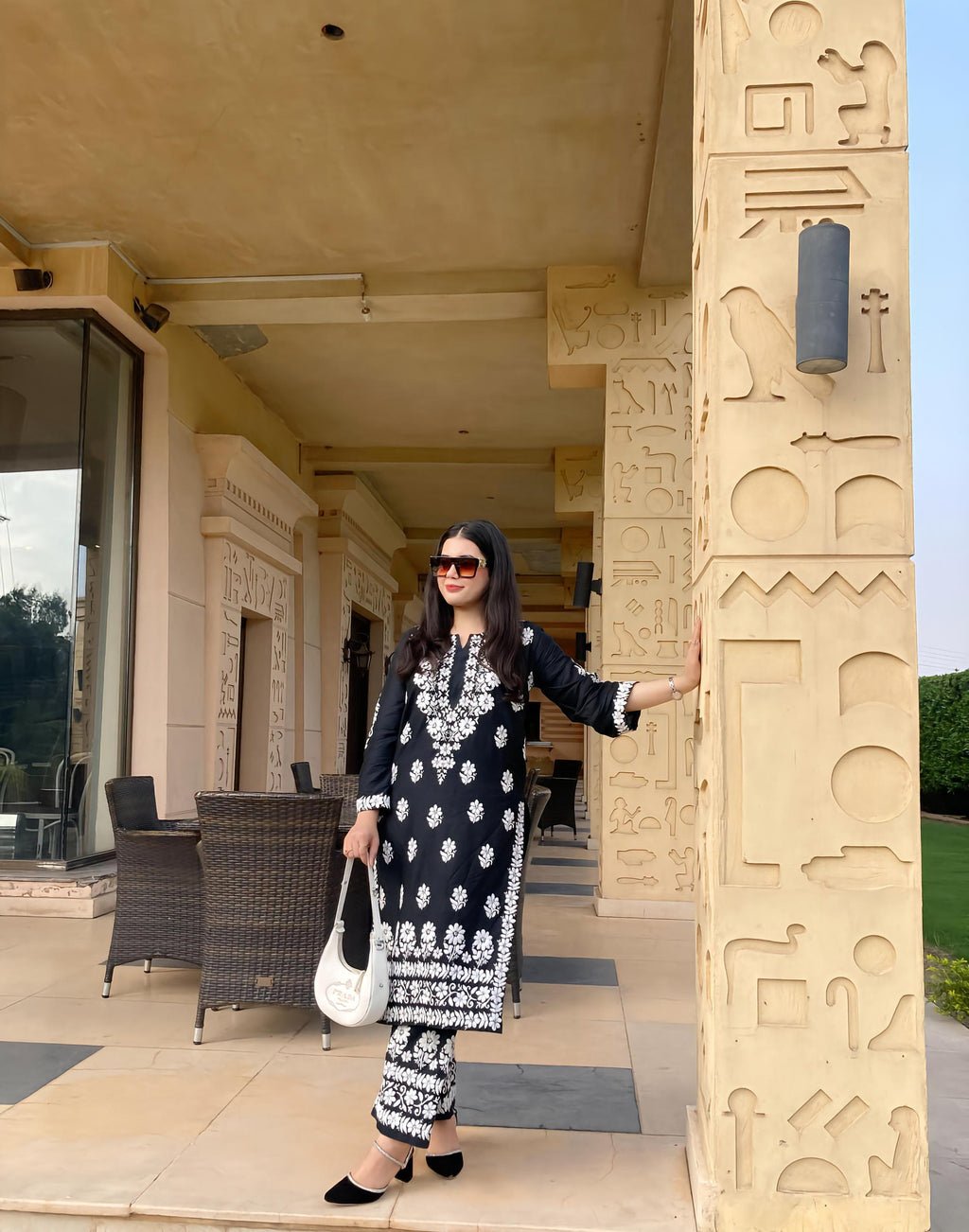 Indian Chicken Kari 2pc ( Embossed)