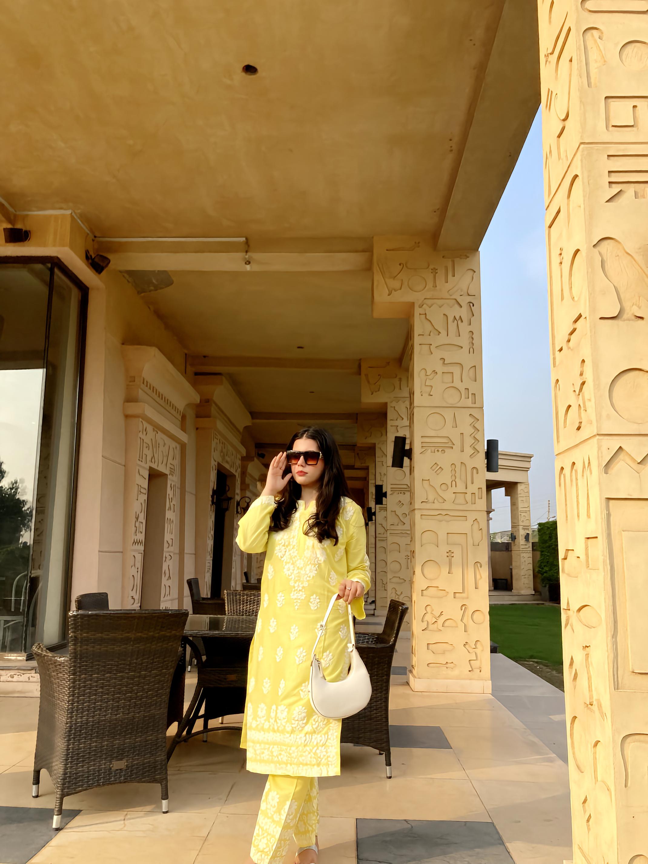 Indian Chicken Kari 2pc ( Embossed)