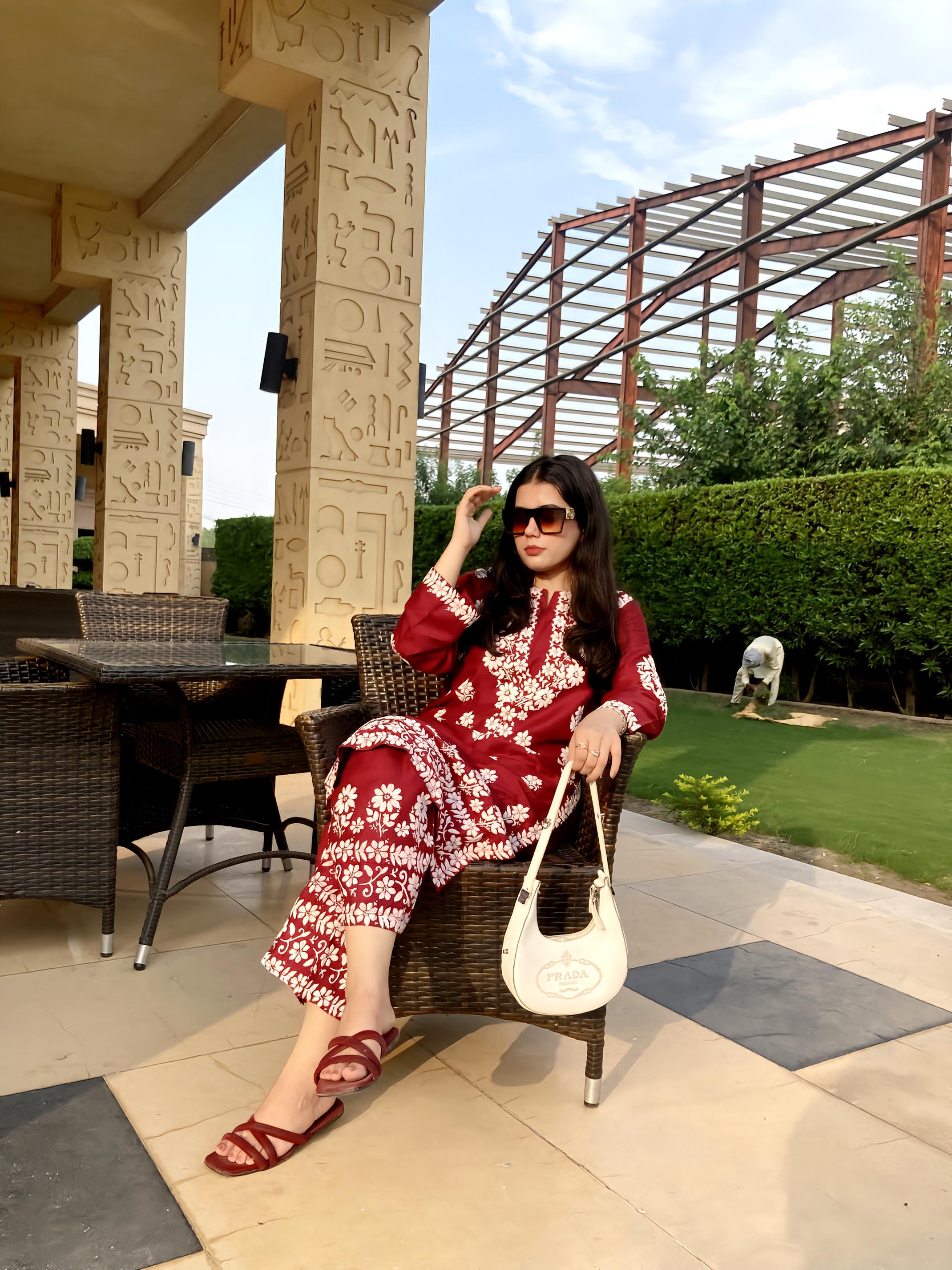 Indian Chicken Kari 2pc ( Embossed)