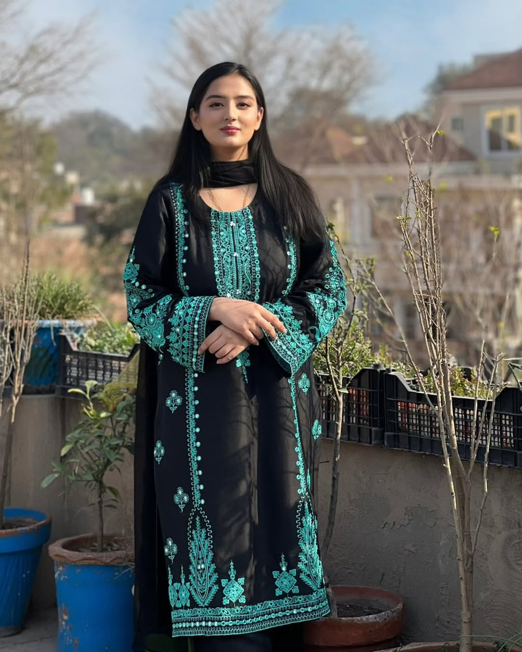 Kaamla Embroidered 3pc