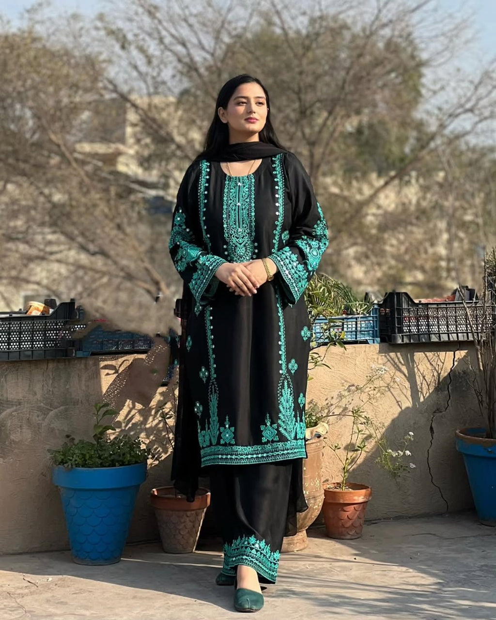 Kaamla Embroidered 3pc