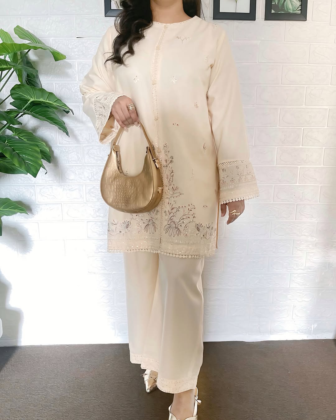 Jennifer 2PC Lawn Embroidered