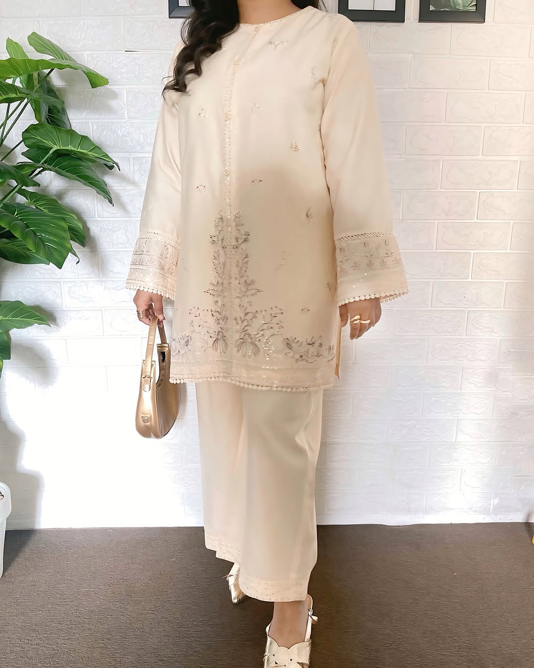 Jennifer 2PC Lawn Embroidered