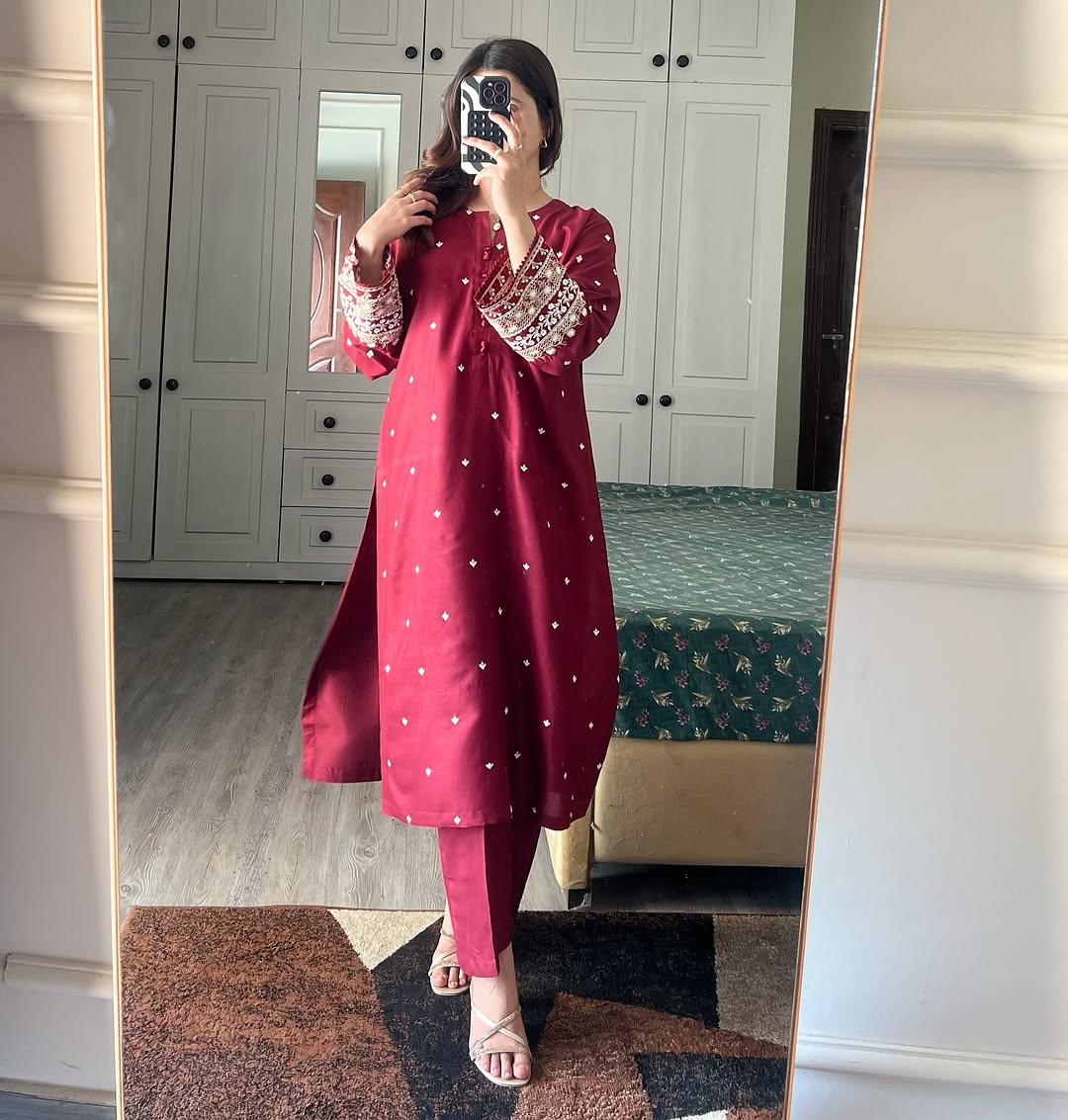 Ghulaab Embroidered 2-pc