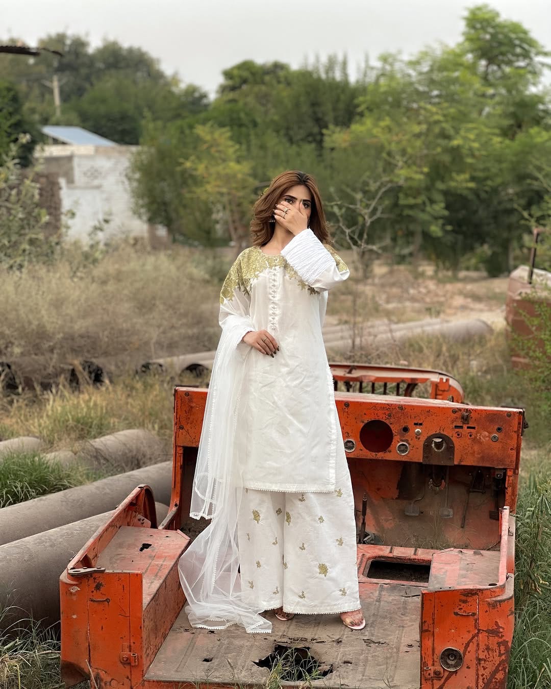 Casper Embroidered 3pc