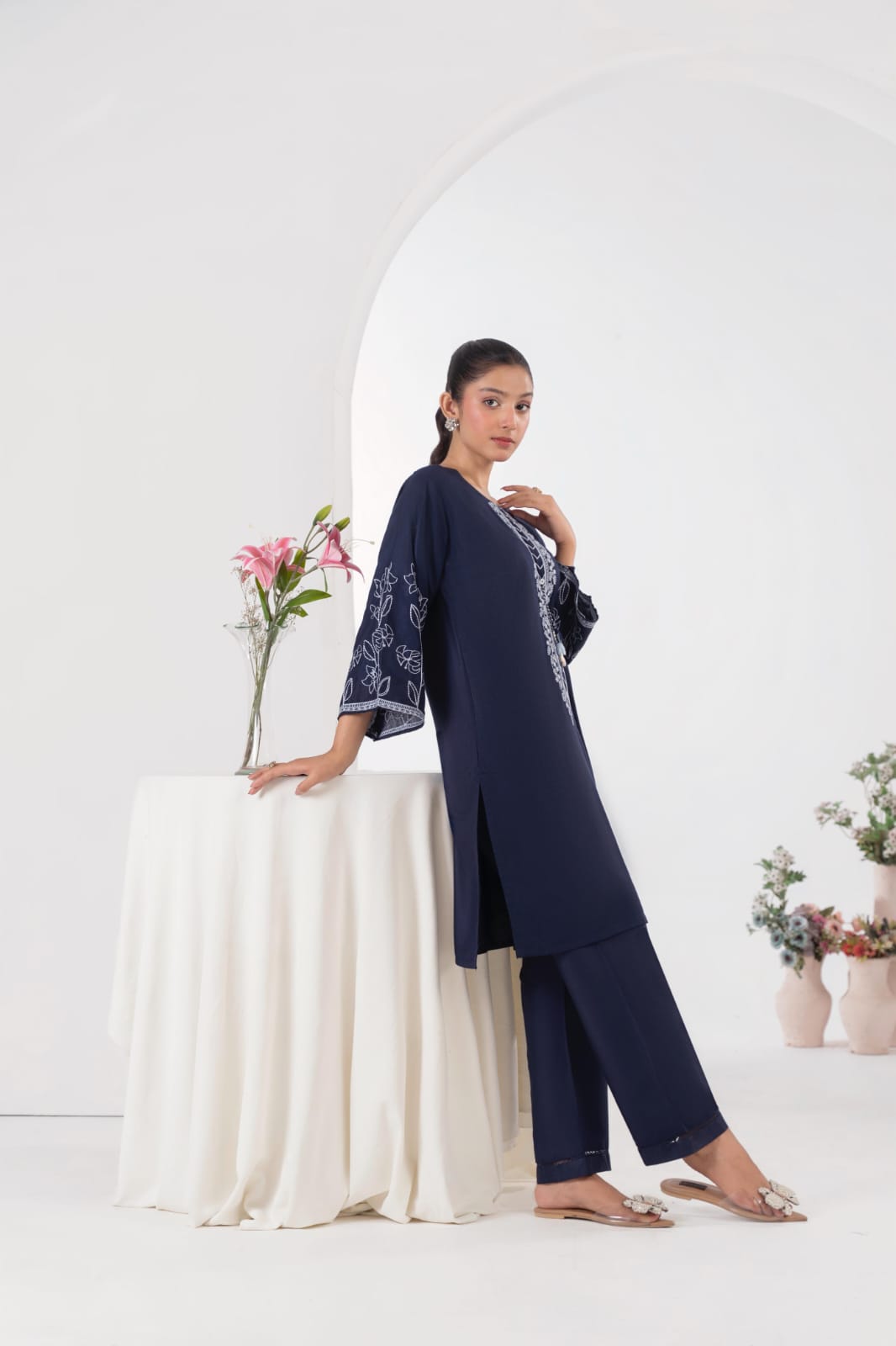 Mooona Embroidered 2pc