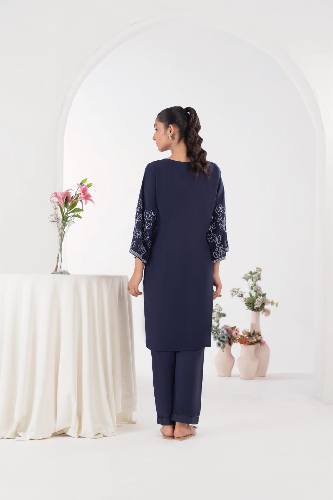 Mooona Embroidered 2pc