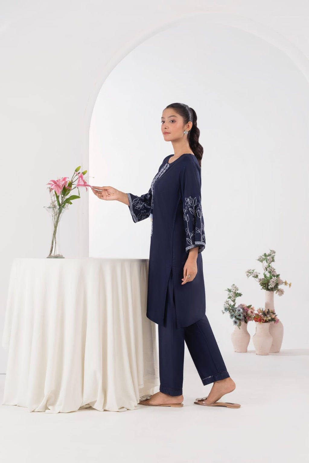 Mooona Embroidered 2pc