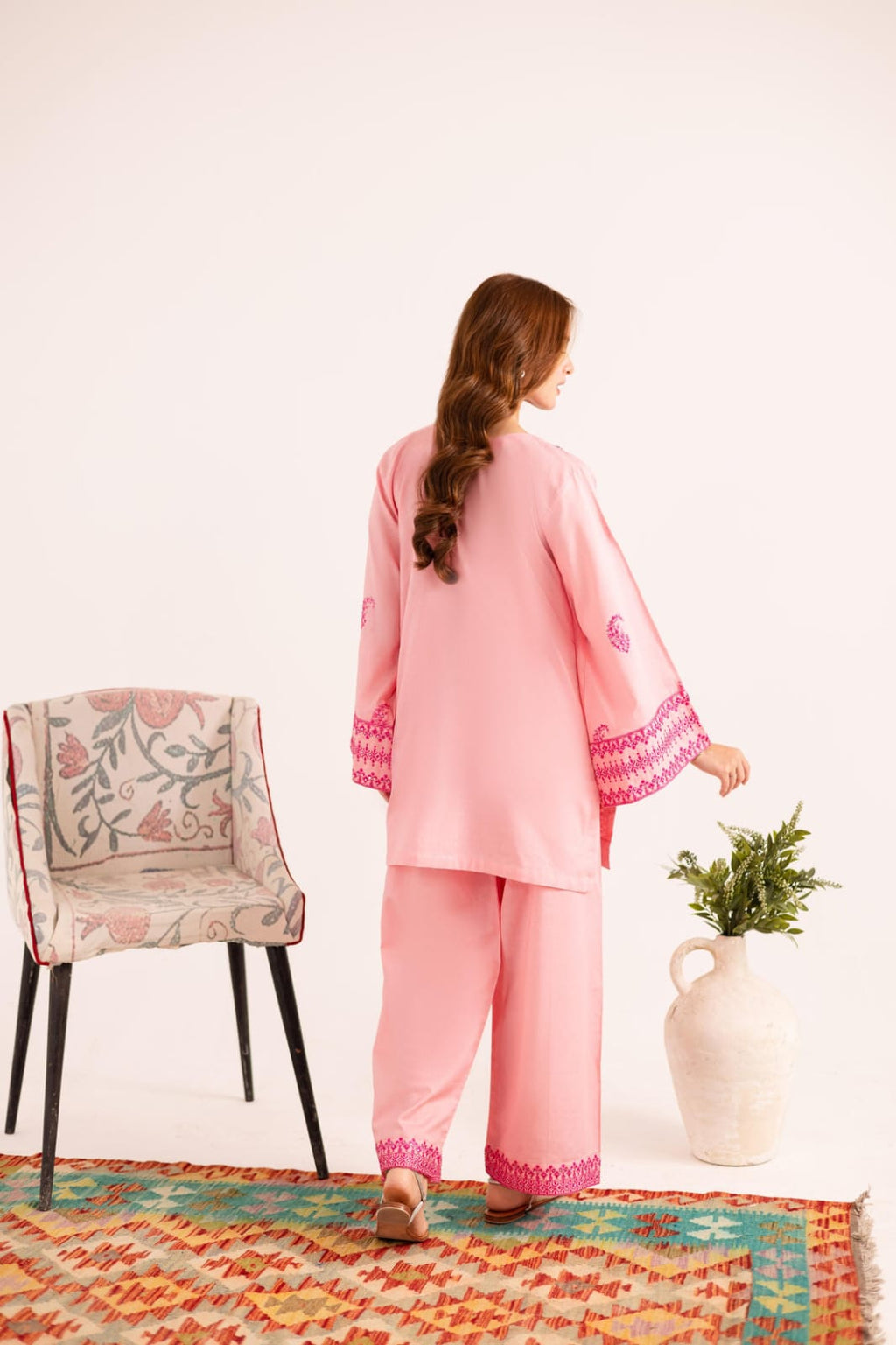 Jugun-Pink Embroidered co-ord