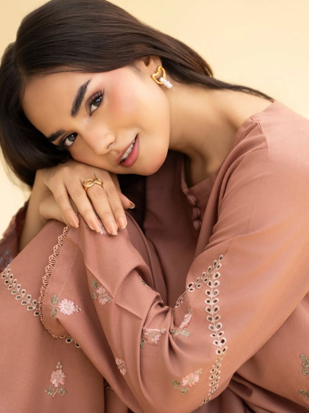 Mehrunisa Embroidered co-ord set