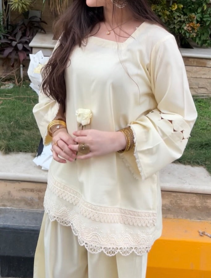 Tulip White Furshi Shalwar