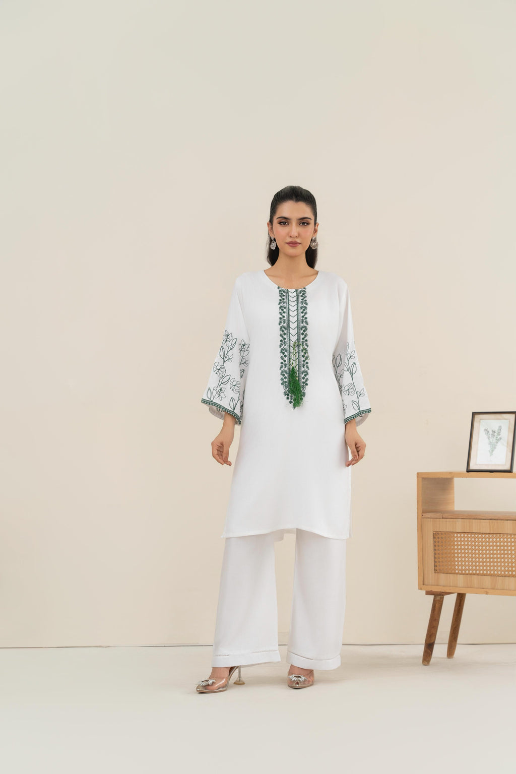 Aneela embroidered 2pc