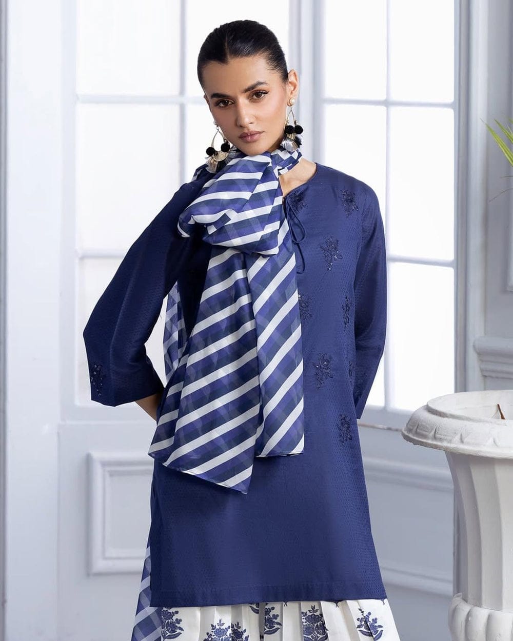 Salina Amber Emb 3pc